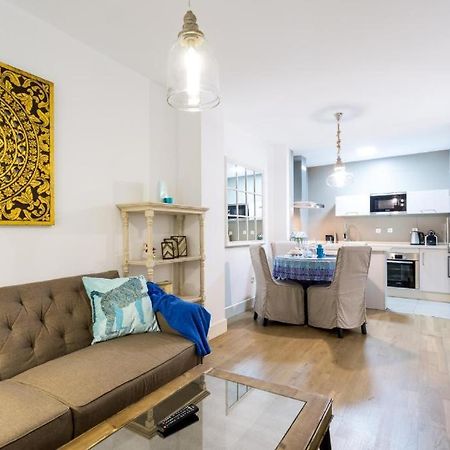 Atrivm San Julian Apartment Sevilla Eksteriør bilde